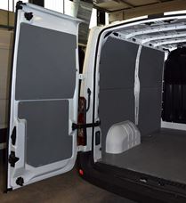 02_Obloženie a podlahy pre NISSAN NV400